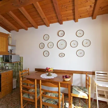 Calcinaia Sleeps 14 Pool Wifi 빌라 스티아